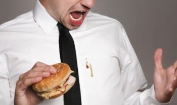 如何去掉定做T恤衫/工作服等服裝上面的頑固油污？